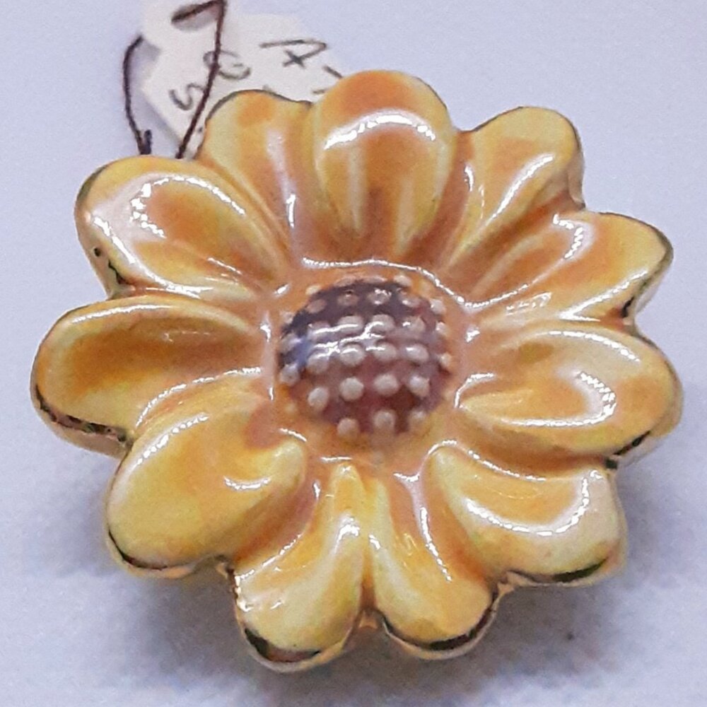 Sunflower Festival!! NEW Collectable Art to Wear Yellow Sunflower Pin - Picture 1 of 10